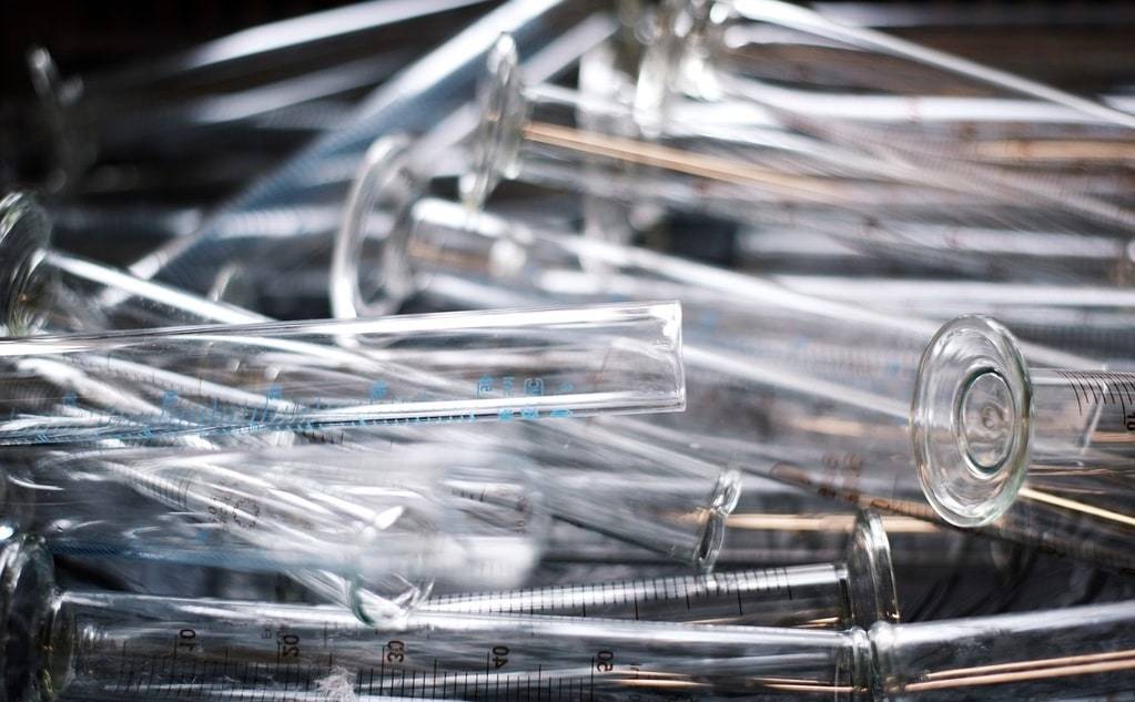 Utiliser des microtubes pour le stockage et le transport d'échantillons